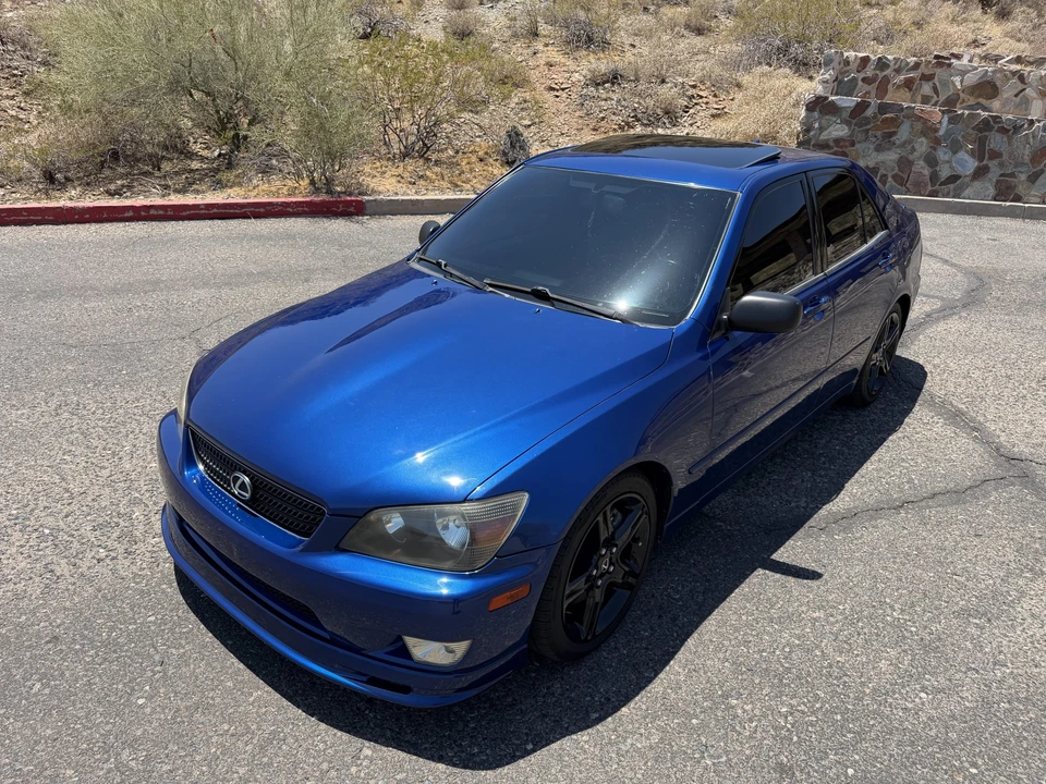 2002 Lexus IS 1st Gen - Image 5 of 31