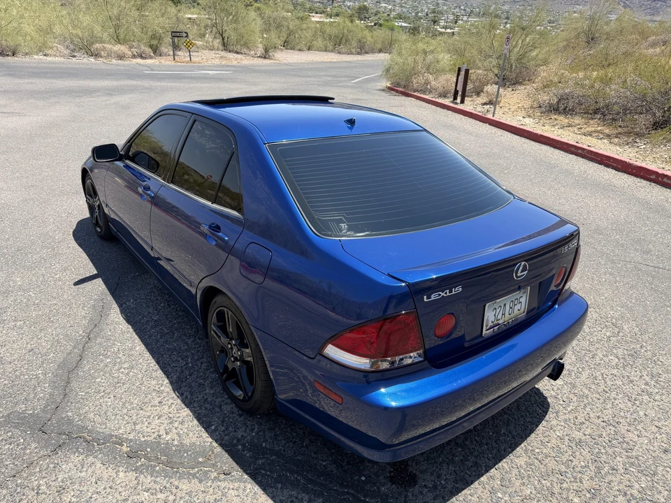 2002 Lexus IS 1st Gen - Image 24 of 31