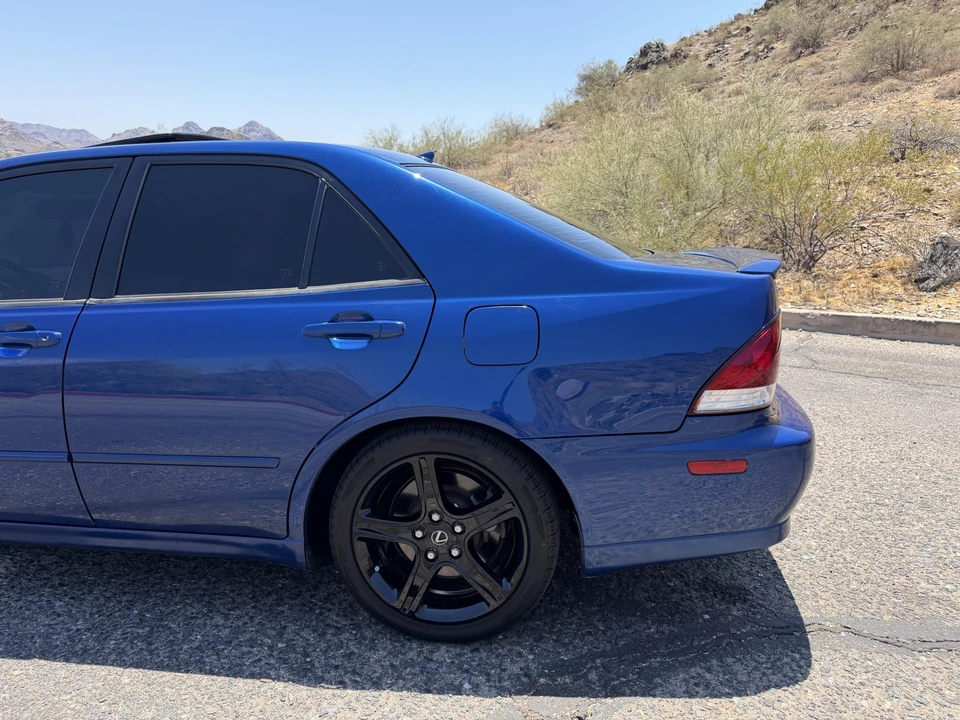 2002 Lexus IS 1st Gen - Image 29 of 31