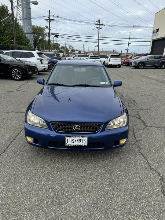 2002 Lexus IS 1st Gen - Image 17 of 31