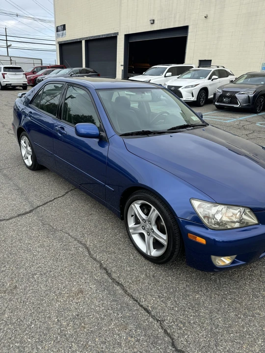 2002 Lexus IS 1st Gen - Image 24 of 31