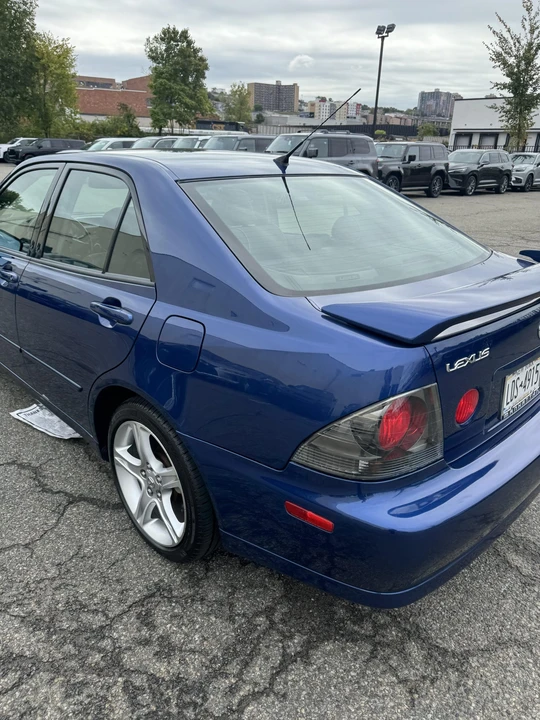 2002 Lexus IS 1st Gen - Image 20 of 31