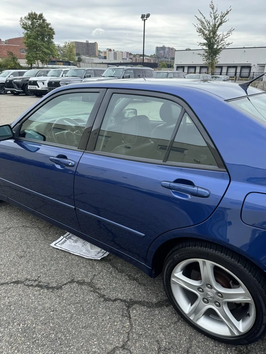 2002 Lexus IS 1st Gen - Image 19 of 31