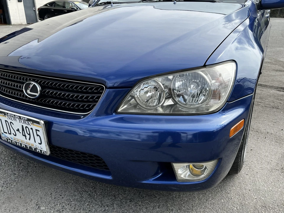 2002 Lexus IS 1st Gen - Image 26 of 31