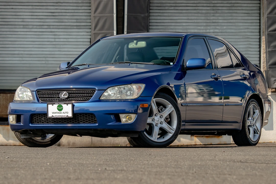 2002 Lexus IS 1st Gen - Image 15 of 31