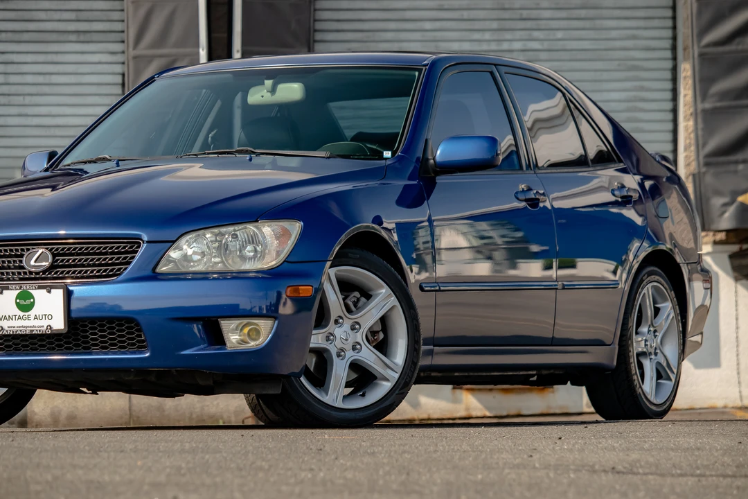 2002 Lexus IS 1st Gen - Image 25 of 31