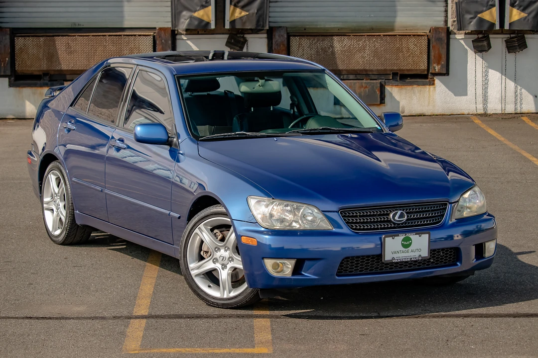 2002 Lexus IS 1st Gen - Image 2 of 31