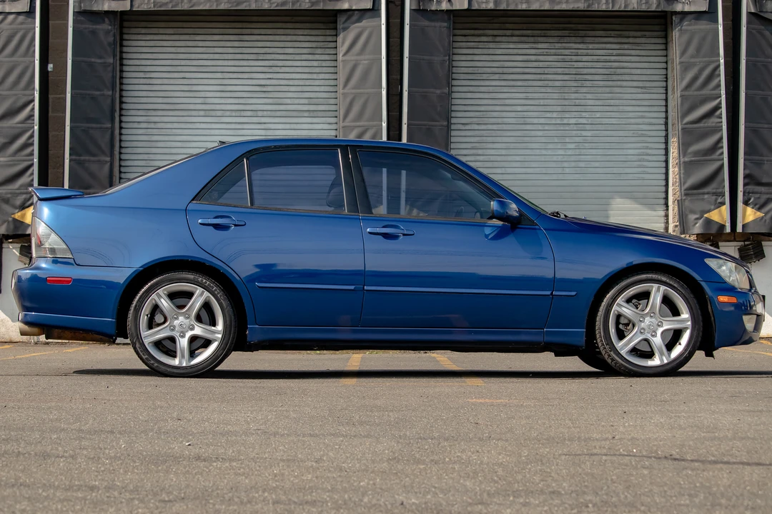 2002 Lexus IS 1st Gen - Image 6 of 31