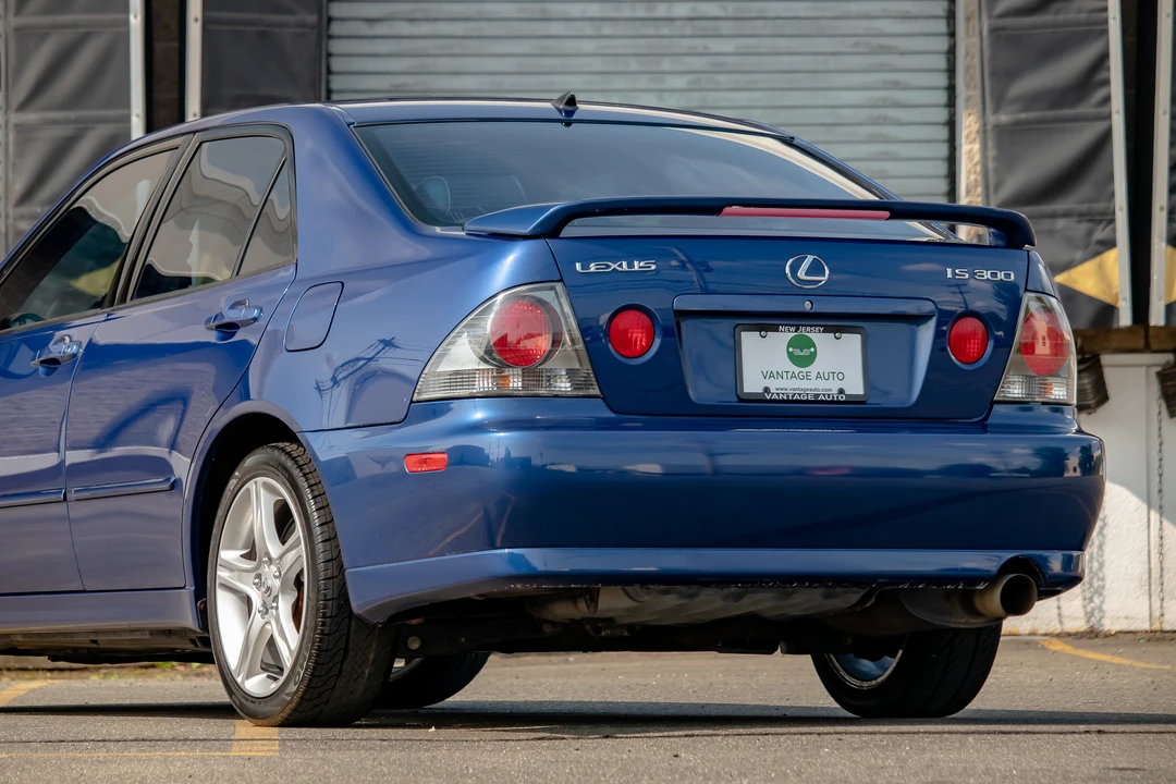 2002 Lexus IS 1st Gen - Image 30 of 31