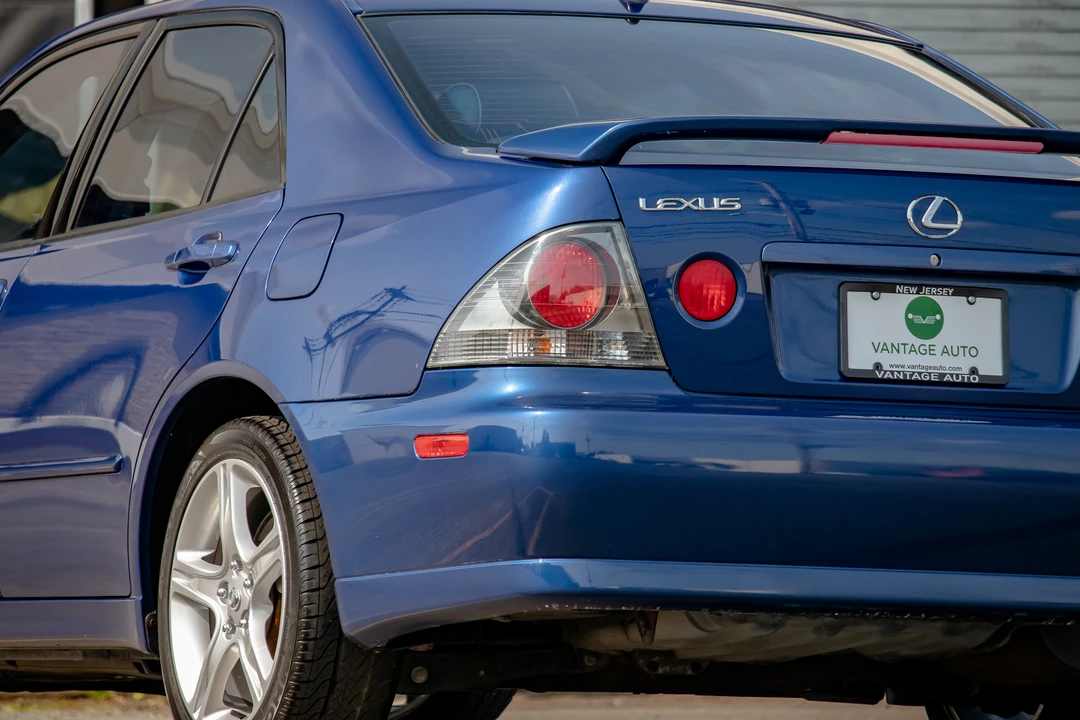 2002 Lexus IS 1st Gen - Image 29 of 31