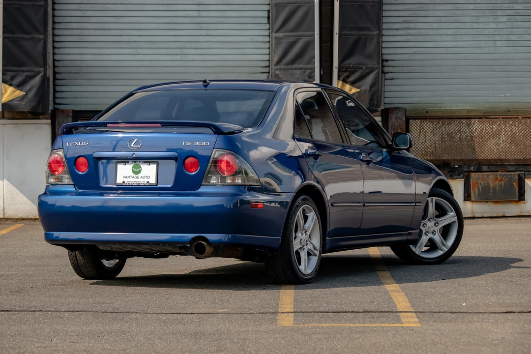 2002 Lexus IS 1st Gen - Image 9 of 31