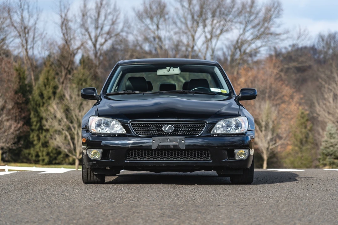 2002 Lexus IS 1st Gen - Image 8 of 31