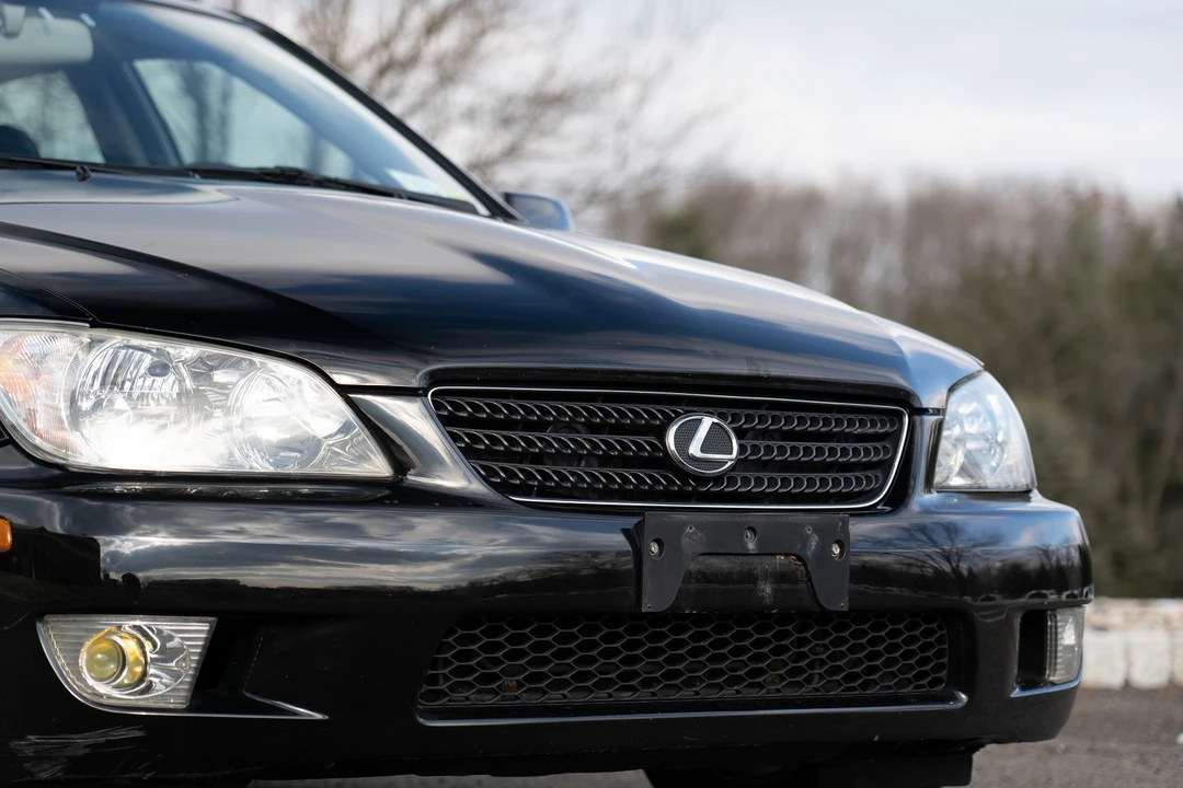 2002 Lexus IS 1st Gen - Image 12 of 31