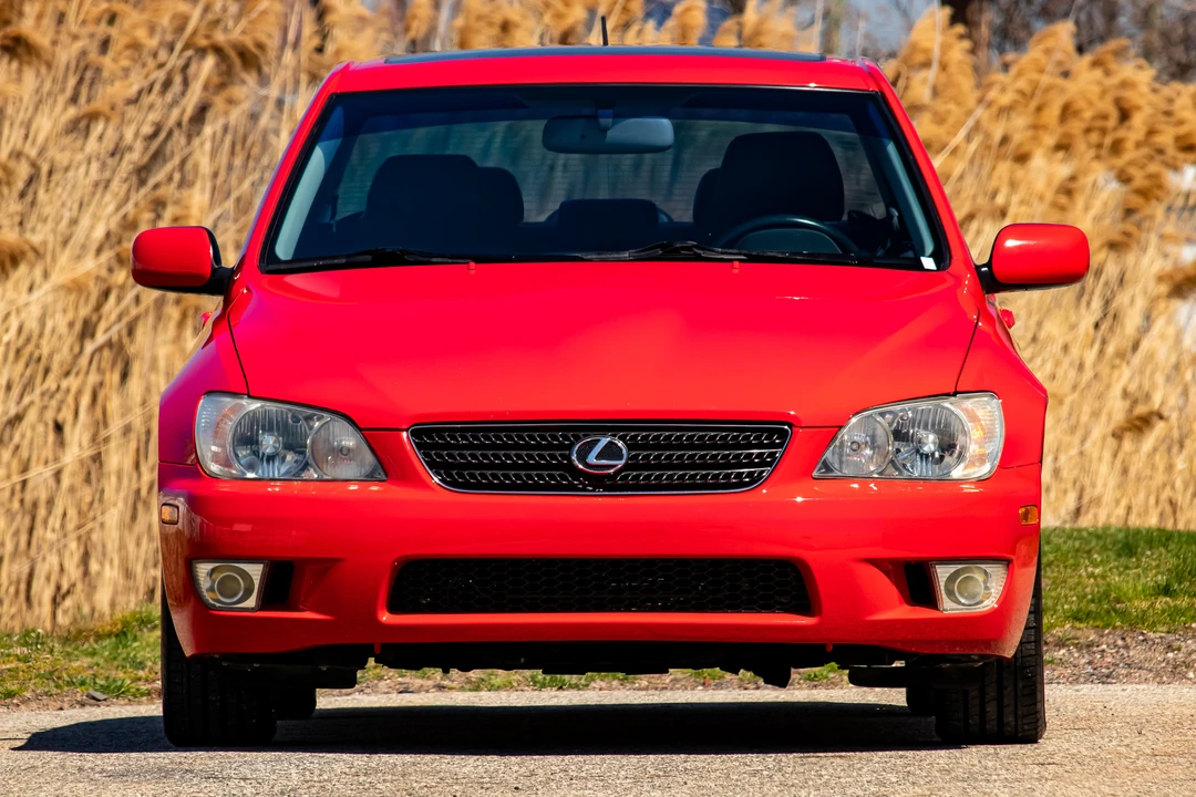 2002 Lexus IS 1st Gen - Image 2 of 31
