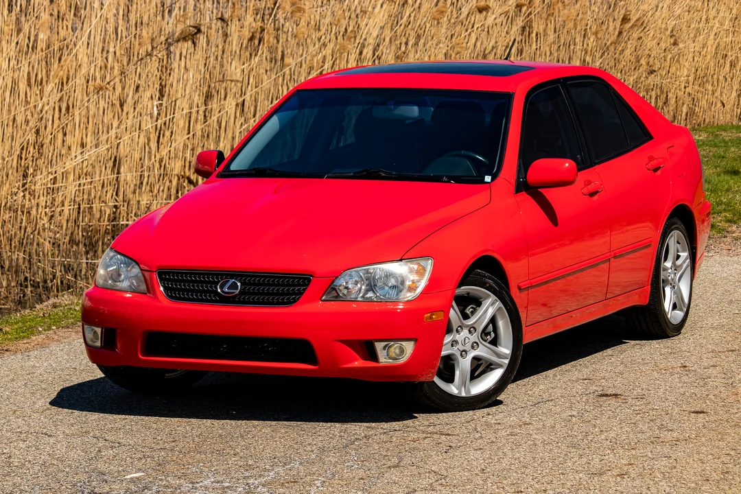 2002 Lexus IS 1st Gen - Image 17 of 31