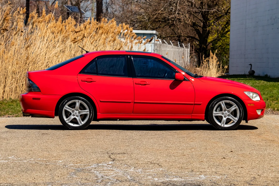 2002 Lexus IS 1st Gen - Image 7 of 31