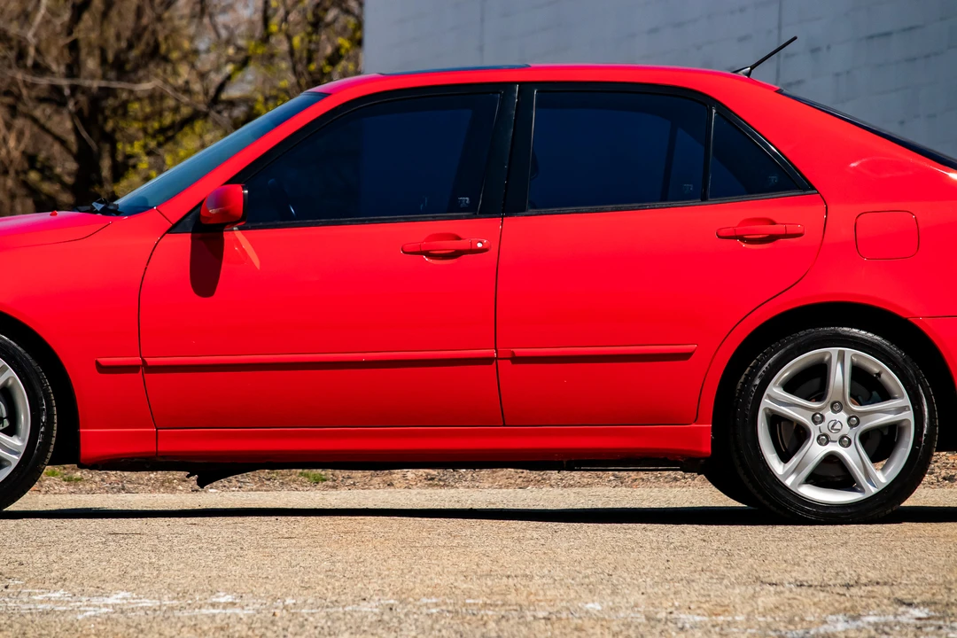 2002 Lexus IS 1st Gen - Image 21 of 31