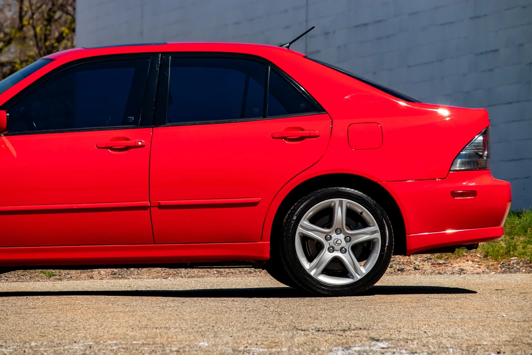 2002 Lexus IS 1st Gen - Image 22 of 31