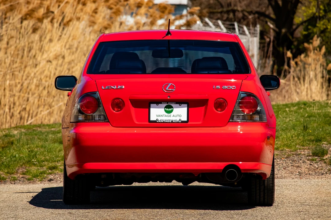 2002 Lexus IS 1st Gen - Image 11 of 31