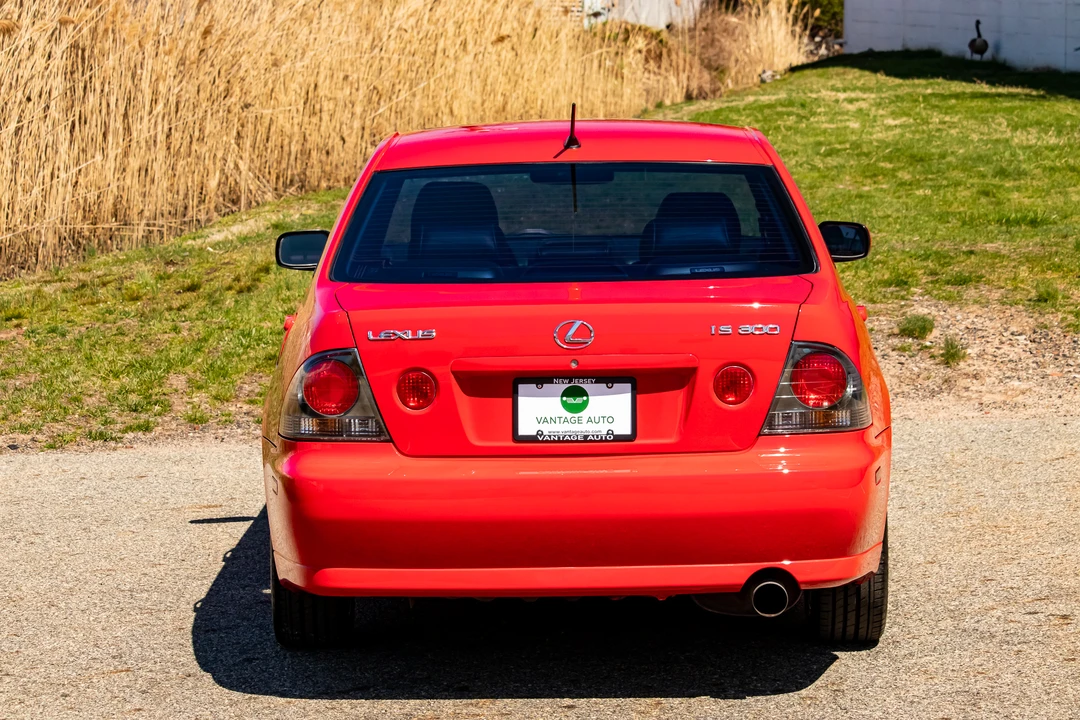 2002 Lexus IS 1st Gen - Image 9 of 31