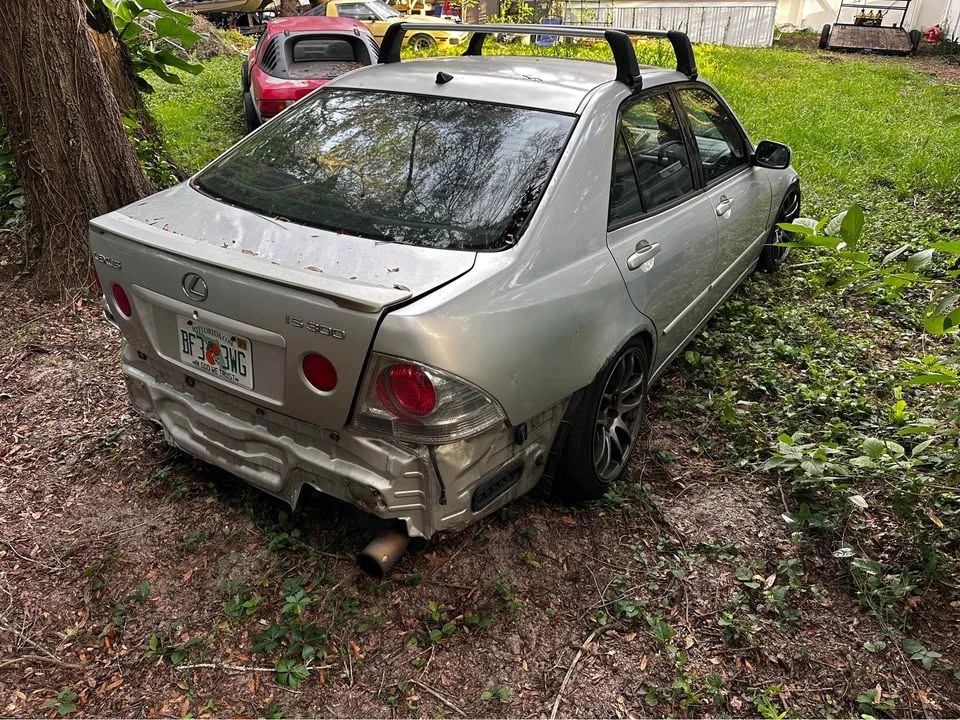 2002 Lexus IS 1st Gen - Image 4 of 8