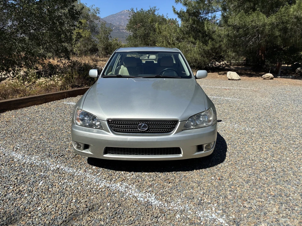 2002 Lexus IS 1st Gen - Image 20 of 31