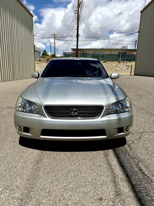 2002 Lexus IS 1st Gen - Image 5 of 31
