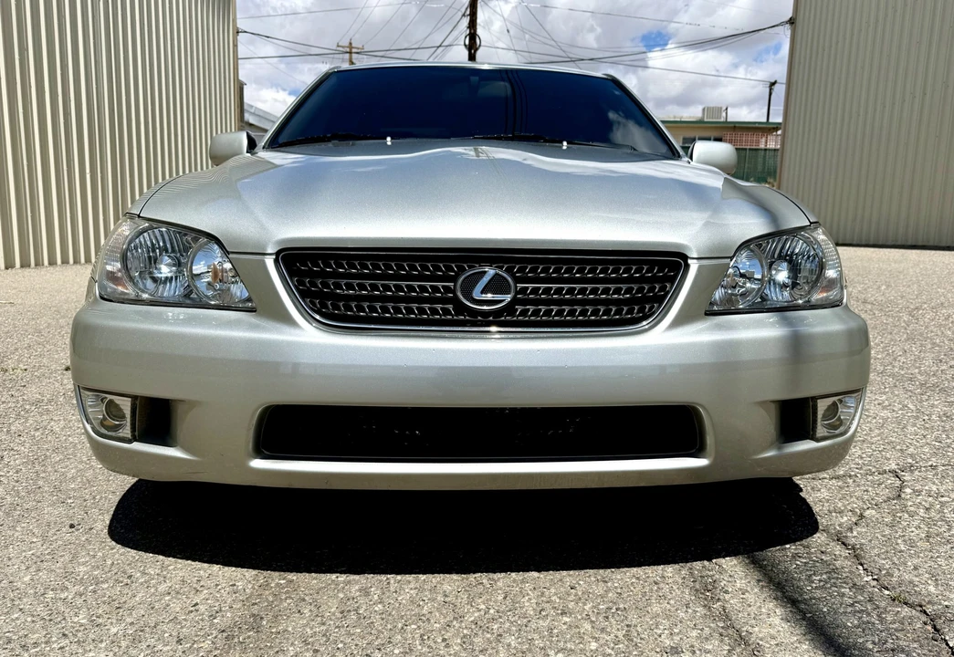 2002 Lexus IS 1st Gen - Image 4 of 31