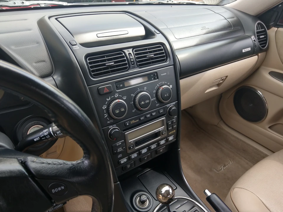 2002 Lexus IS 1st Gen - Image 25 of 31