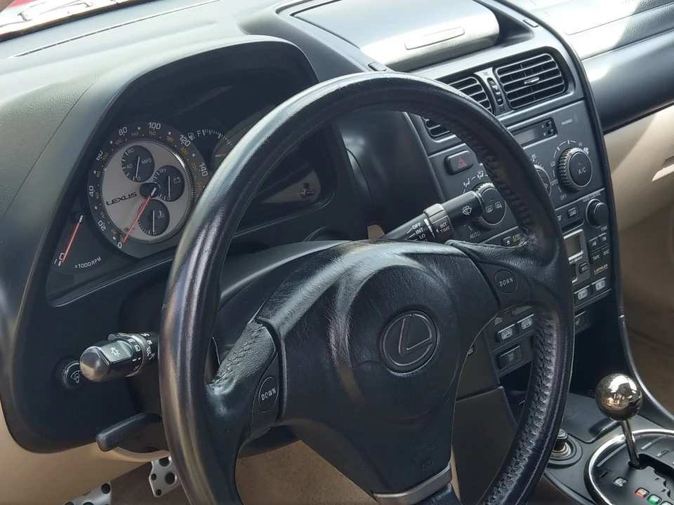 2002 Lexus IS 1st Gen - Image 23 of 31