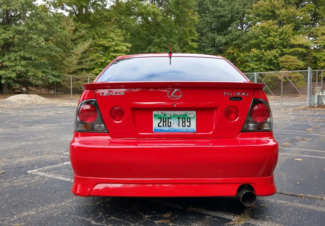 2002 Lexus IS 1st Gen - Image 8 of 31