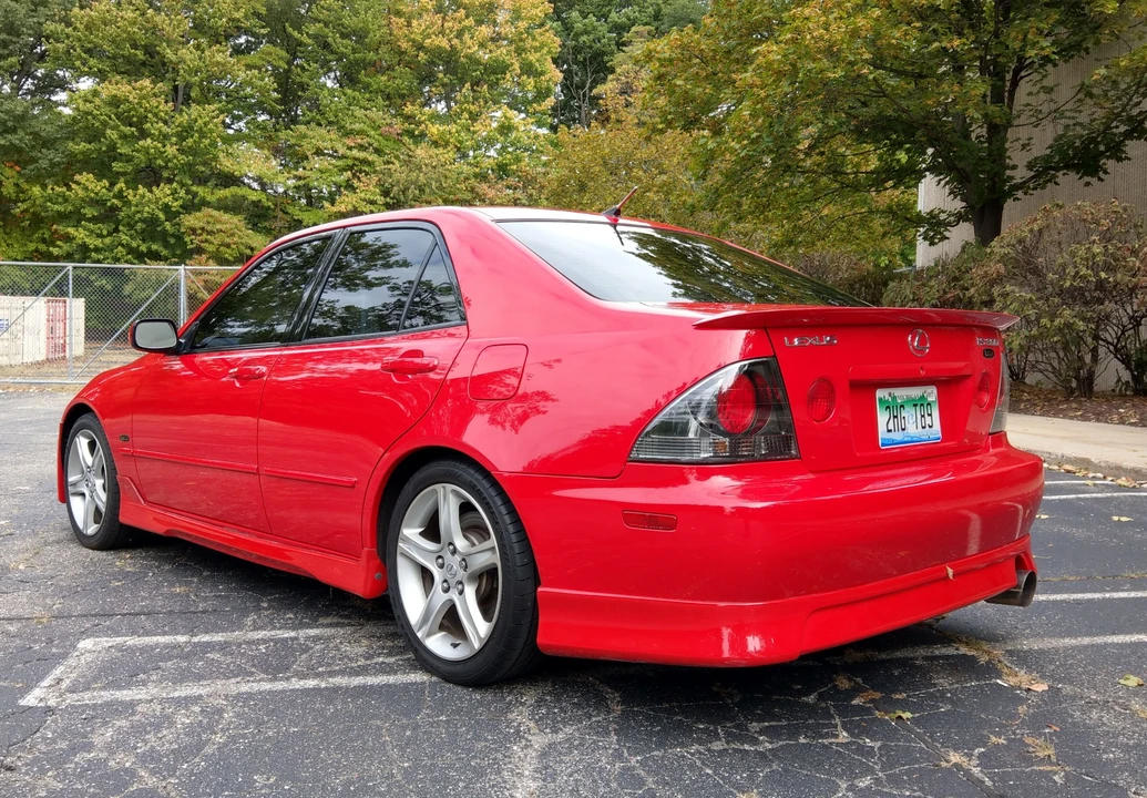 2002 Lexus IS 1st Gen - Image 9 of 31