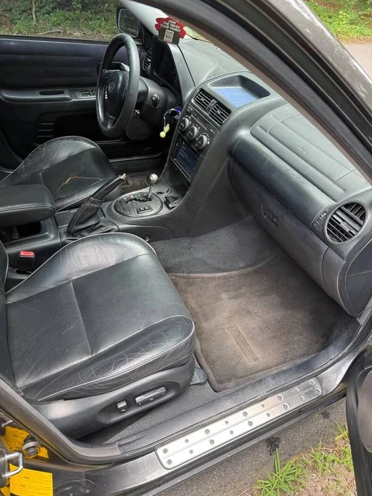 2002 Lexus IS 1st Gen - Image 10 of 12