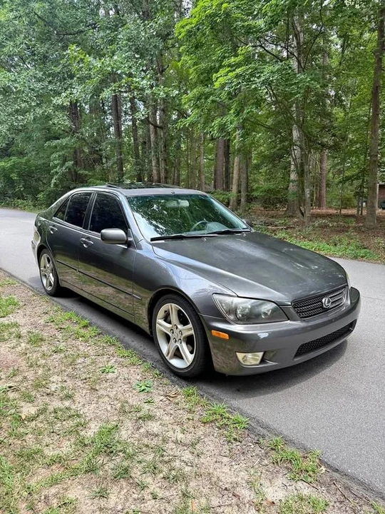 2002 Lexus IS 1st Gen - Image 2 of 12
