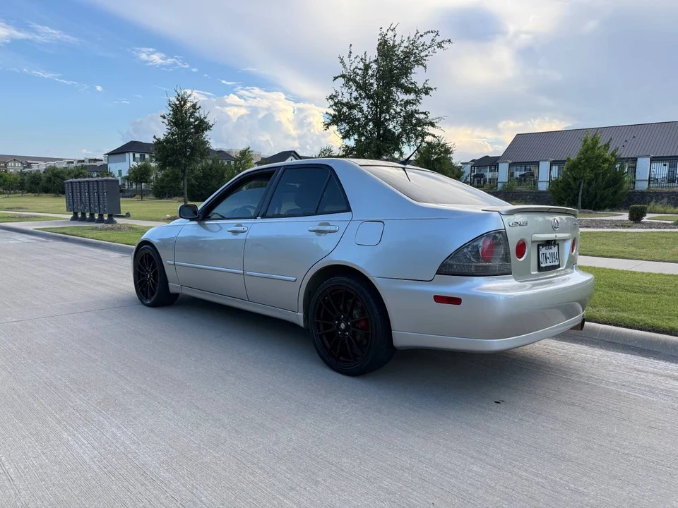 2002 Lexus IS 1st Gen - Image 7 of 14