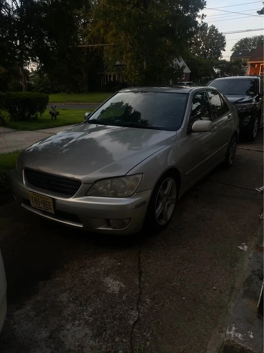 2002 Lexus IS 1st Gen - Image 2 of 6