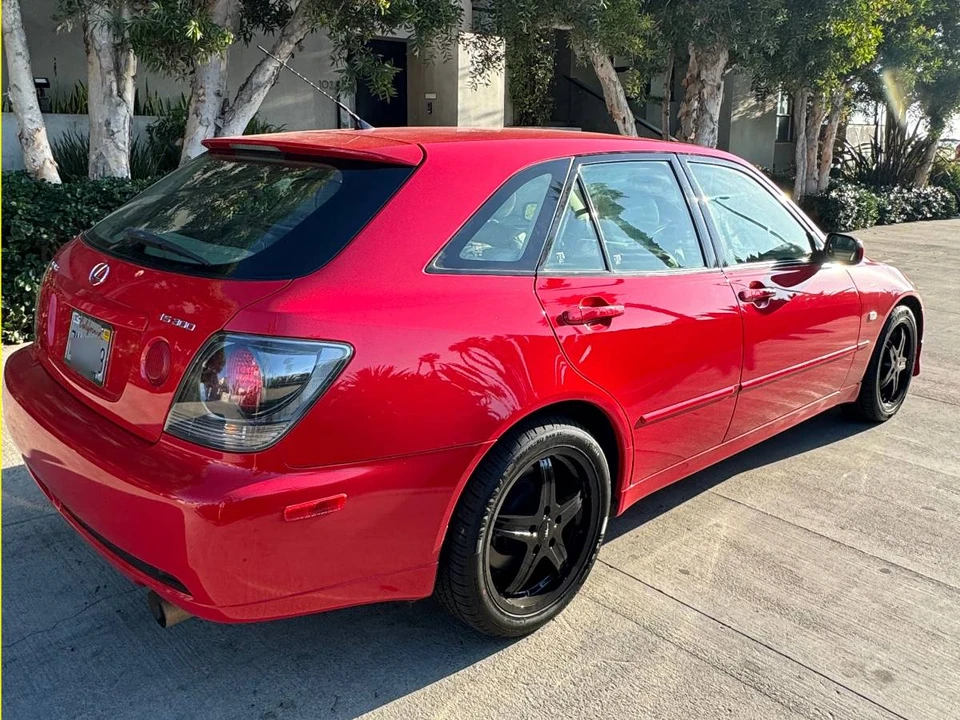 2002 Lexus IS 1st Gen - Image 2 of 24