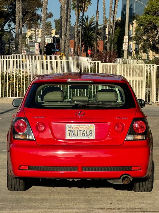 2002 Lexus IS 1st Gen - Image 5 of 24