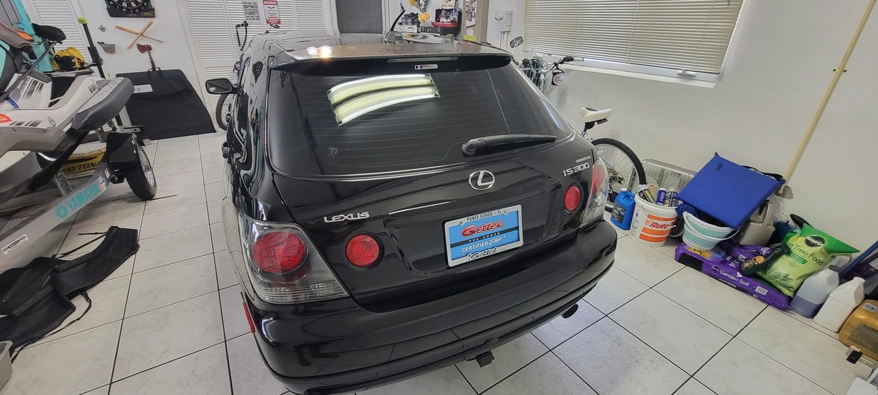 2002 Lexus IS 1st Gen - Image 14 of 31