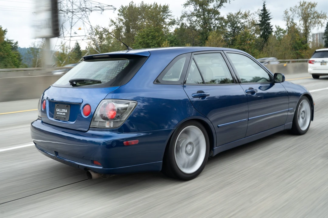 2002 Lexus IS 1st Gen - Image 30 of 31