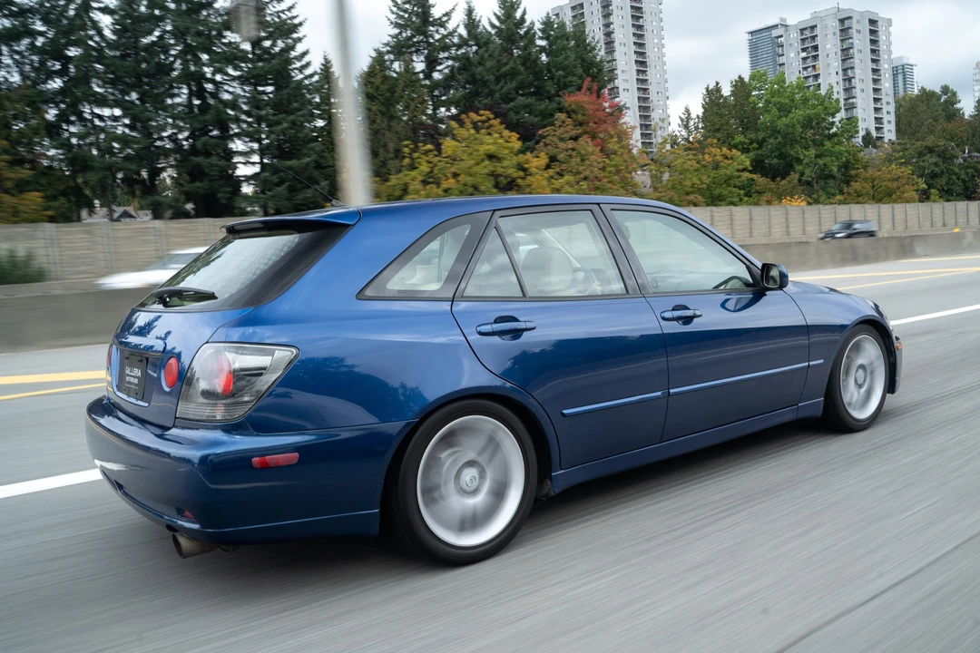 2002 Lexus IS 1st Gen - Image 26 of 31