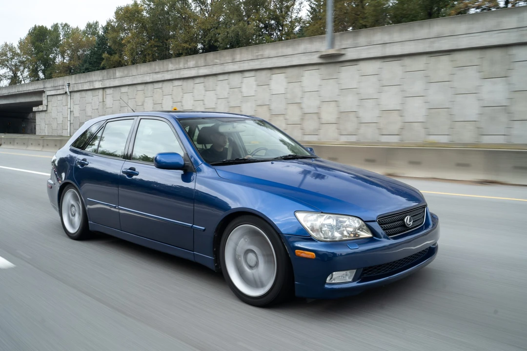 2002 Lexus IS 1st Gen - Image 8 of 31