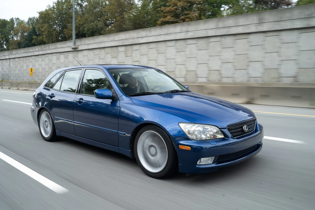 2002 Lexus IS 1st Gen - Image 9 of 31