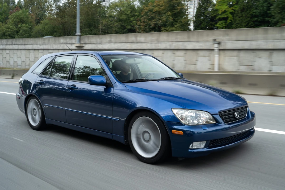 2002 Lexus IS 1st Gen - Image 12 of 31