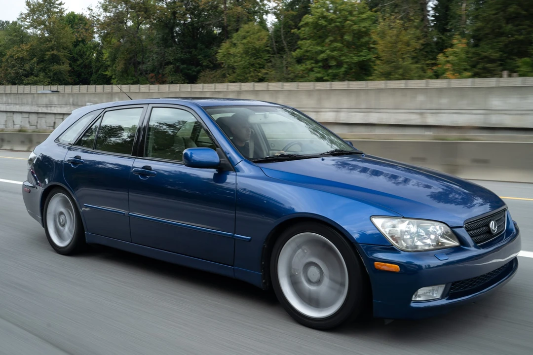 2002 Lexus IS 1st Gen - Image 18 of 31