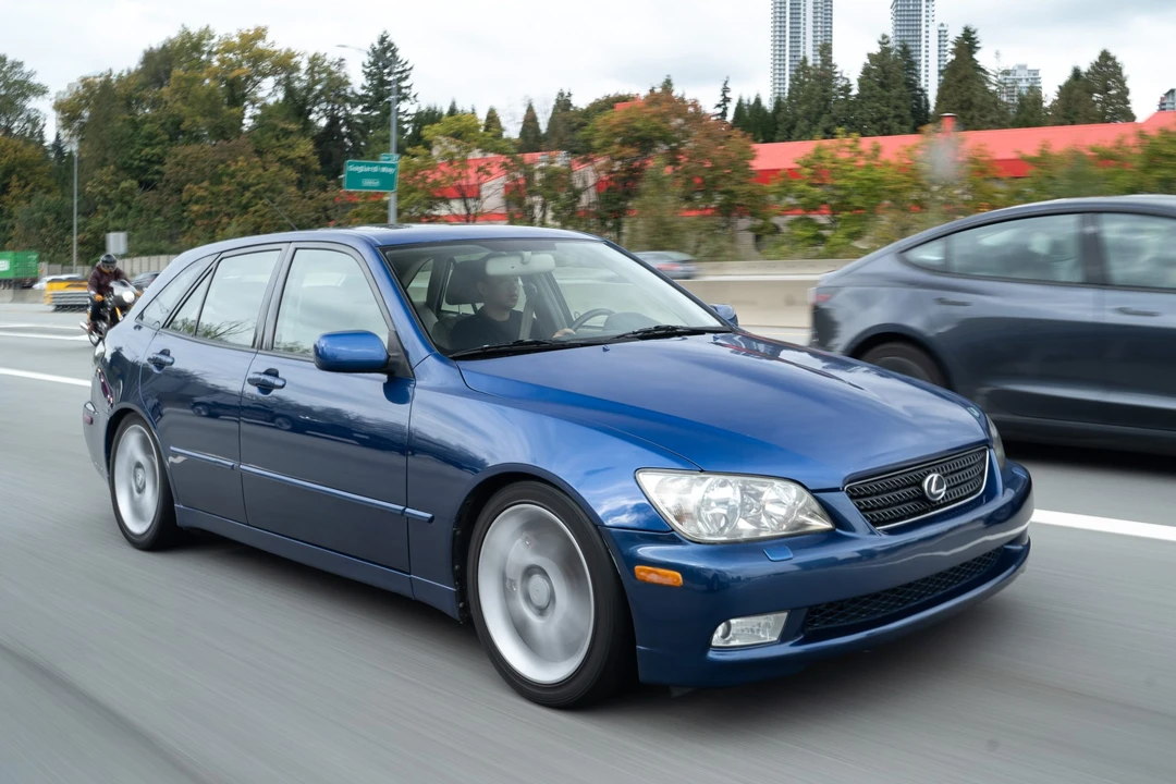 2002 Lexus IS 1st Gen - Image 6 of 31