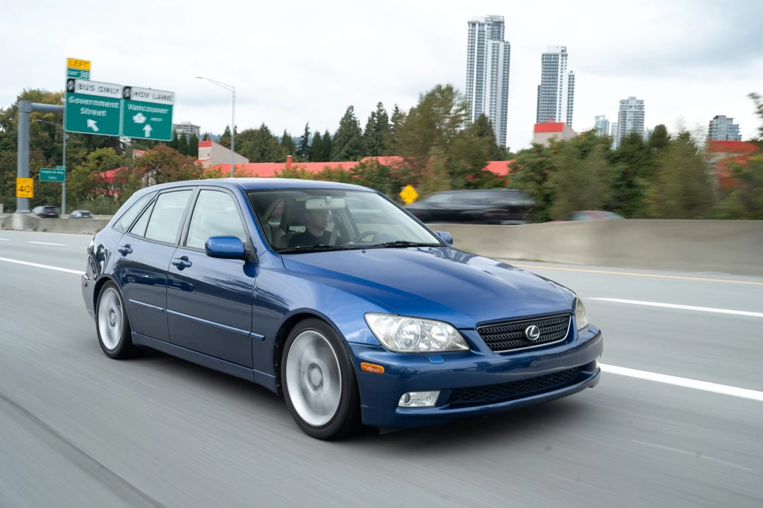 2002 Lexus IS 1st Gen - Image 3 of 31