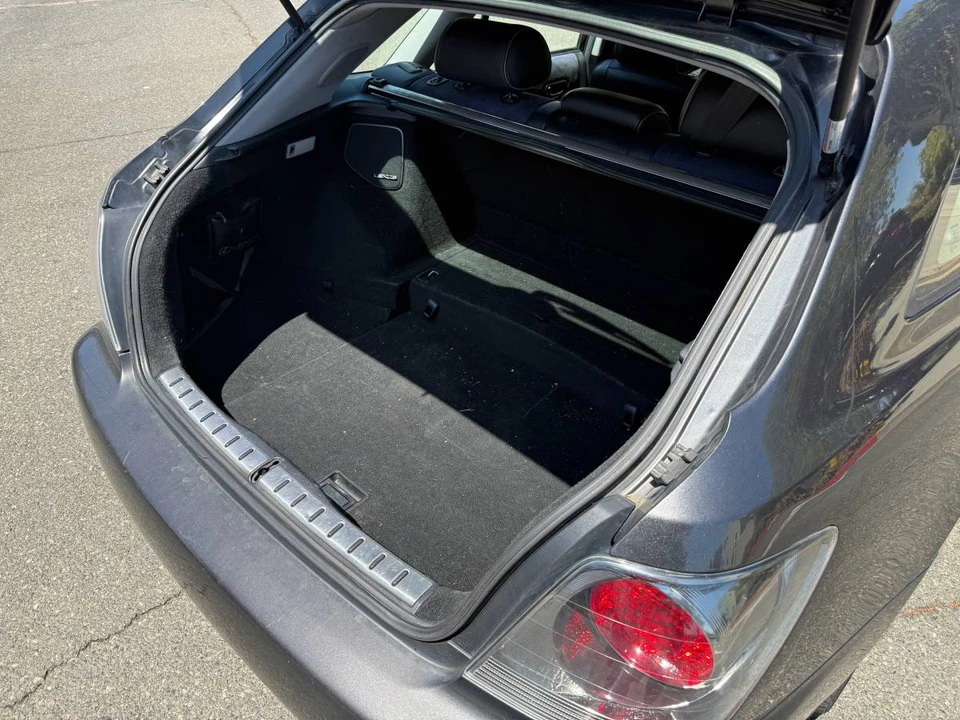 2002 Lexus IS 1st Gen - Image 8 of 13