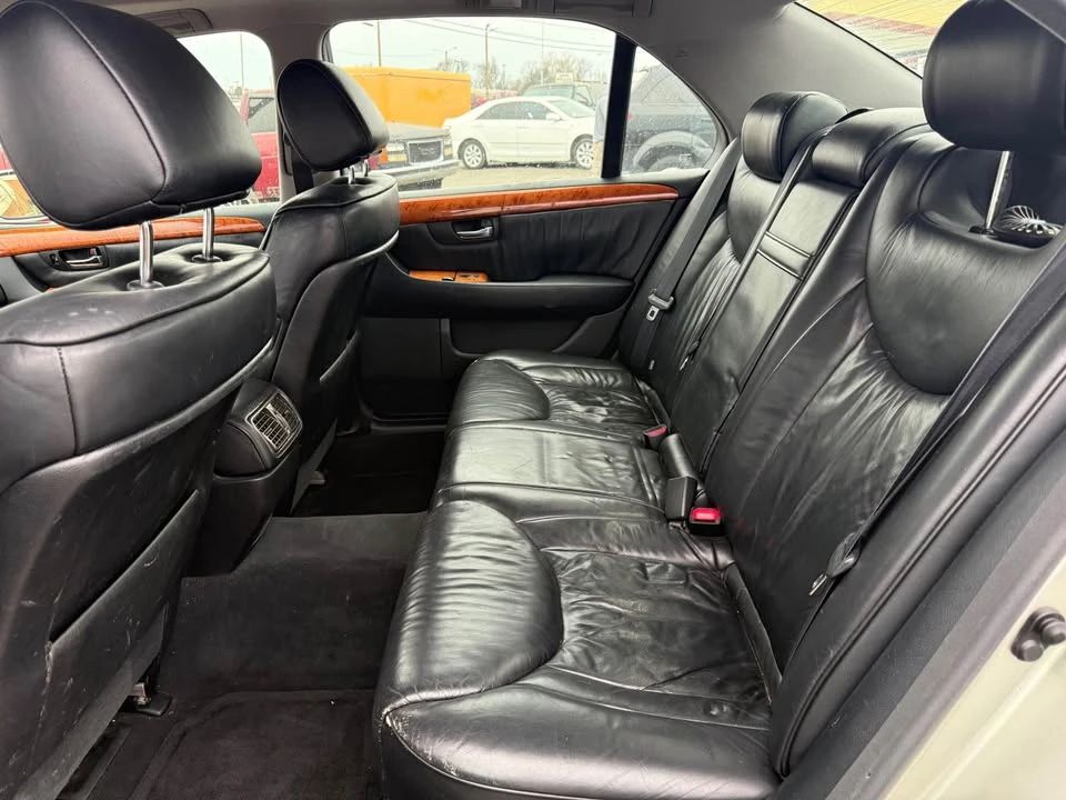 2002 Lexus LS 3rd Gen - Image 5 of 9