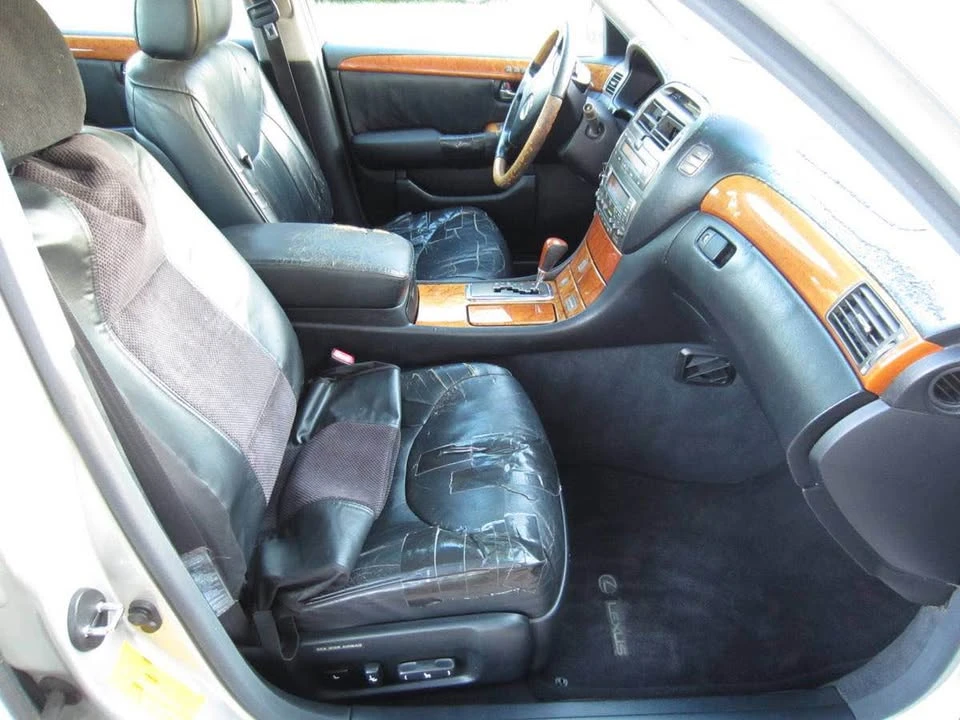 2002 Lexus LS 3rd Gen - Image 4 of 9